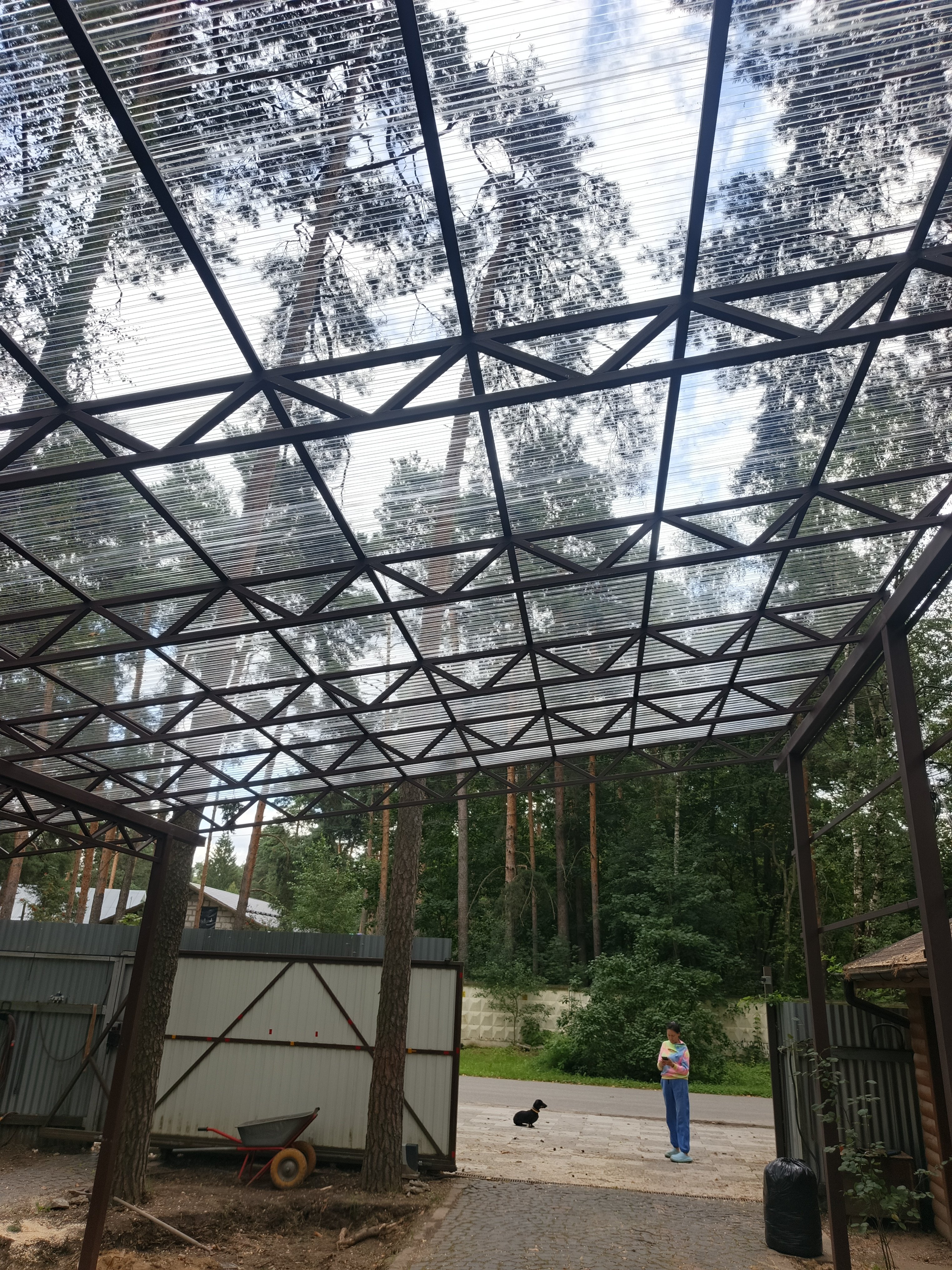 Односкатный навес из поликарбоната